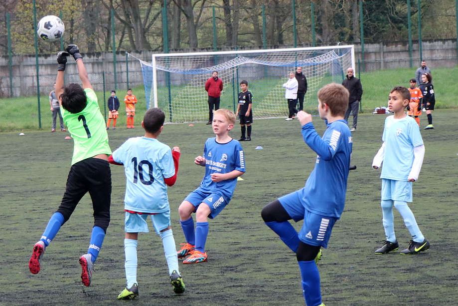 Une image de jeunes footballeurs (U11) au rendez vous jour de coupe à Vieux-Thann