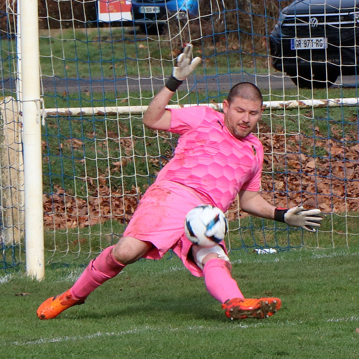 En District 5, Saint-Amarin II s'est incliné sur le score de 4-0 sur le terrain de Roderen II malgré quelques beaux arrêts du portier des jaunes