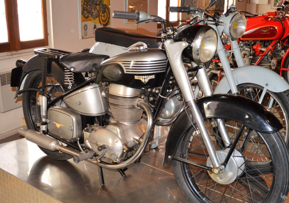 6 Motobecane-1954-175cc-Z22C-MRi.jpg