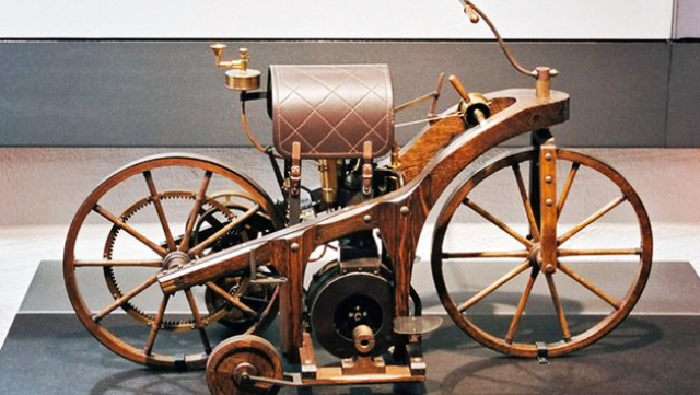 3 daimler 1885 all.png