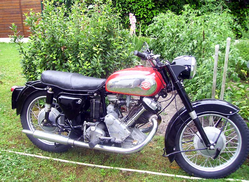 28 PANTHER 650 CC 1954 GB.jpg