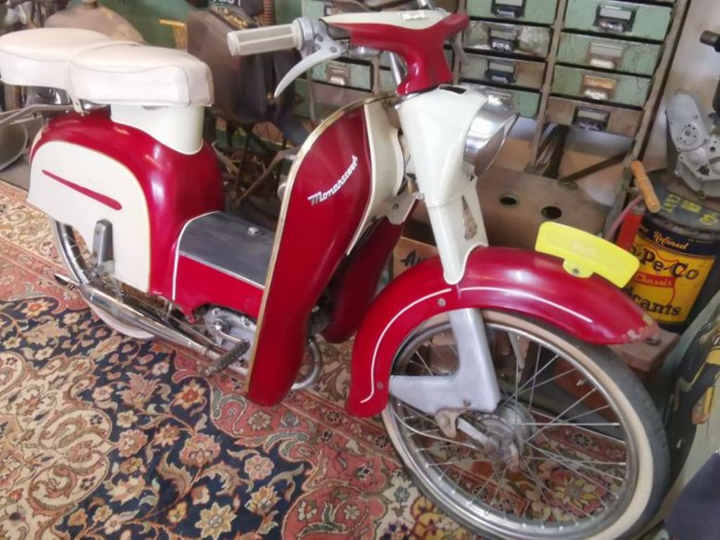 MONARK MONASCOOT 49CC 1959.jpg