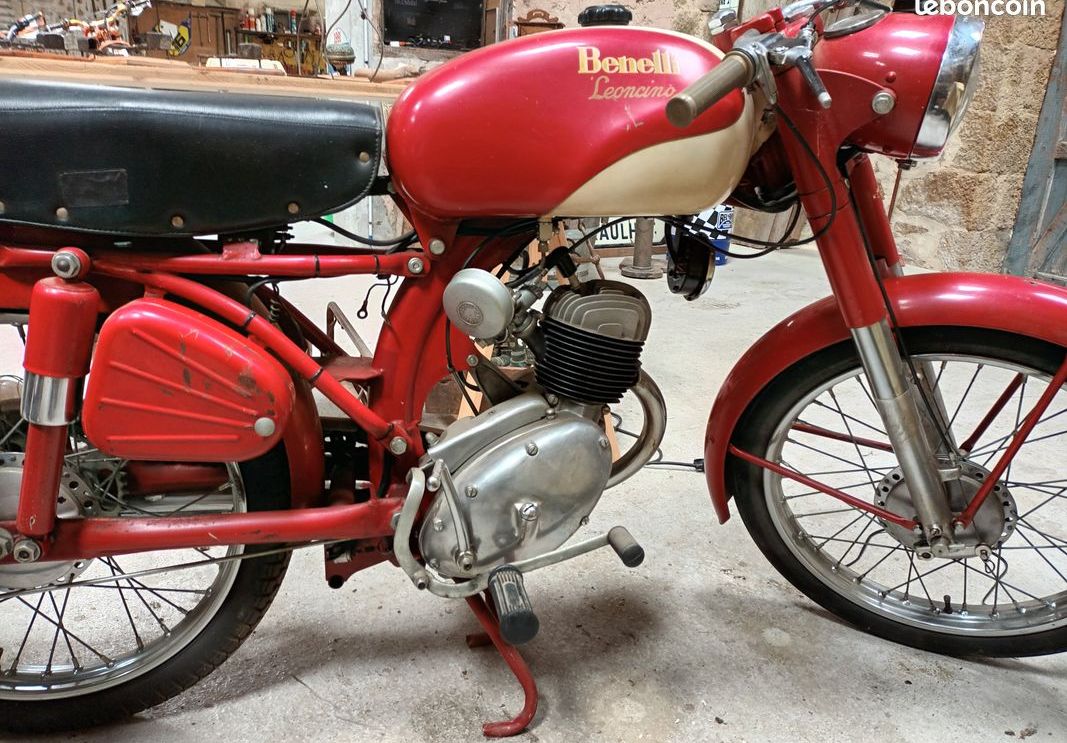 benelli leoncino 1962 125 cc.jpg