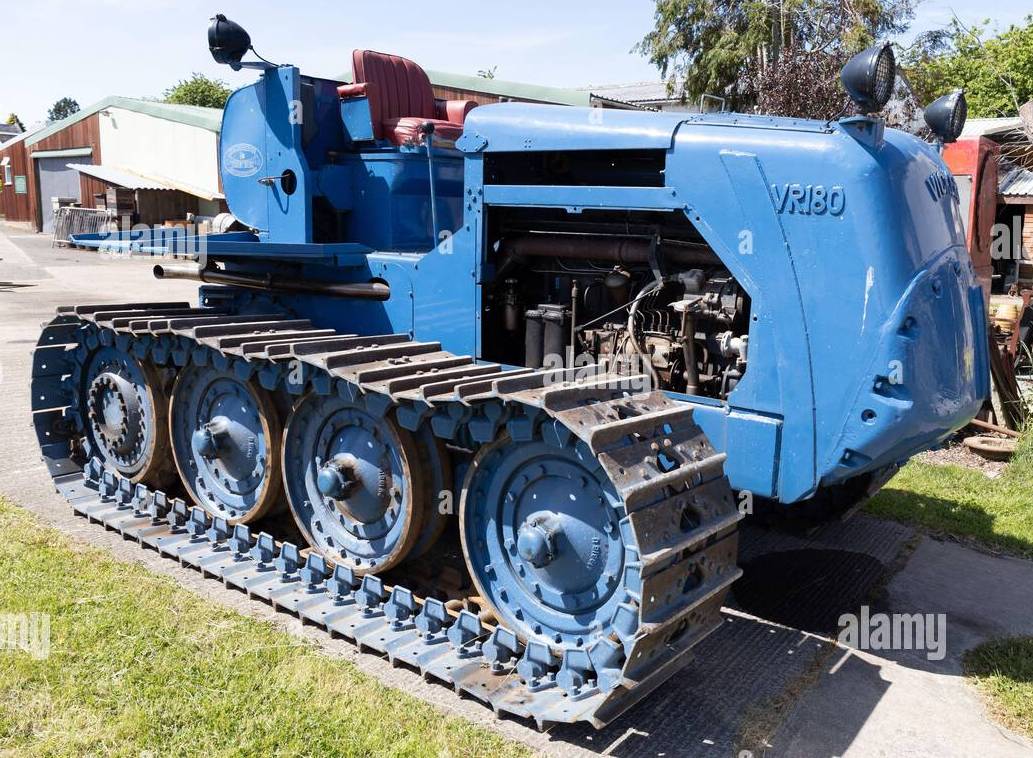 restored-vickers-vr180-crawler-tractor-bulldozer-2JH2B4K.jpg