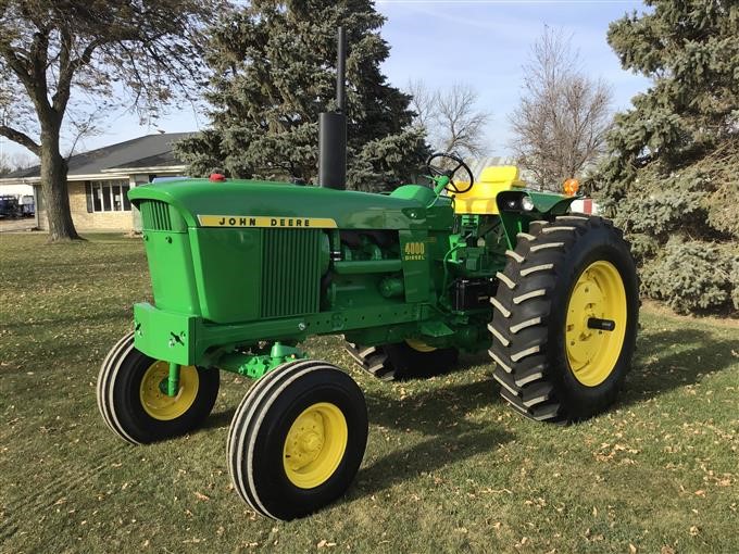 1970johndeere4000tractor-3 1970.jpg