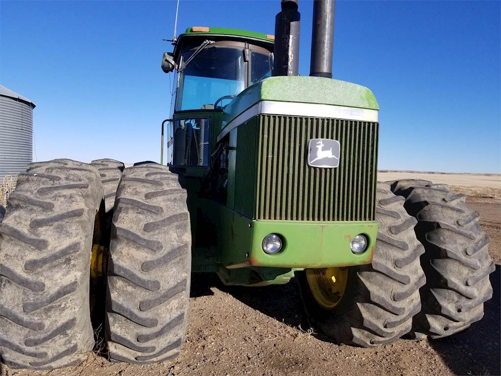 Tractors---175-HP-John-Deere-8630-13133162.jpg