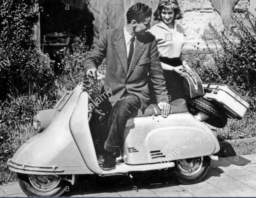 _HeinkelScooter 1955.jpg