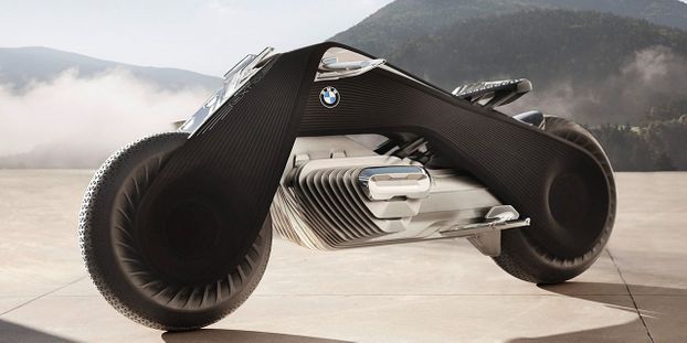 Elle-s-auto-equilibre-pas-besoin-de-casque-BMW-reve-la-moto-du-futur.jpg