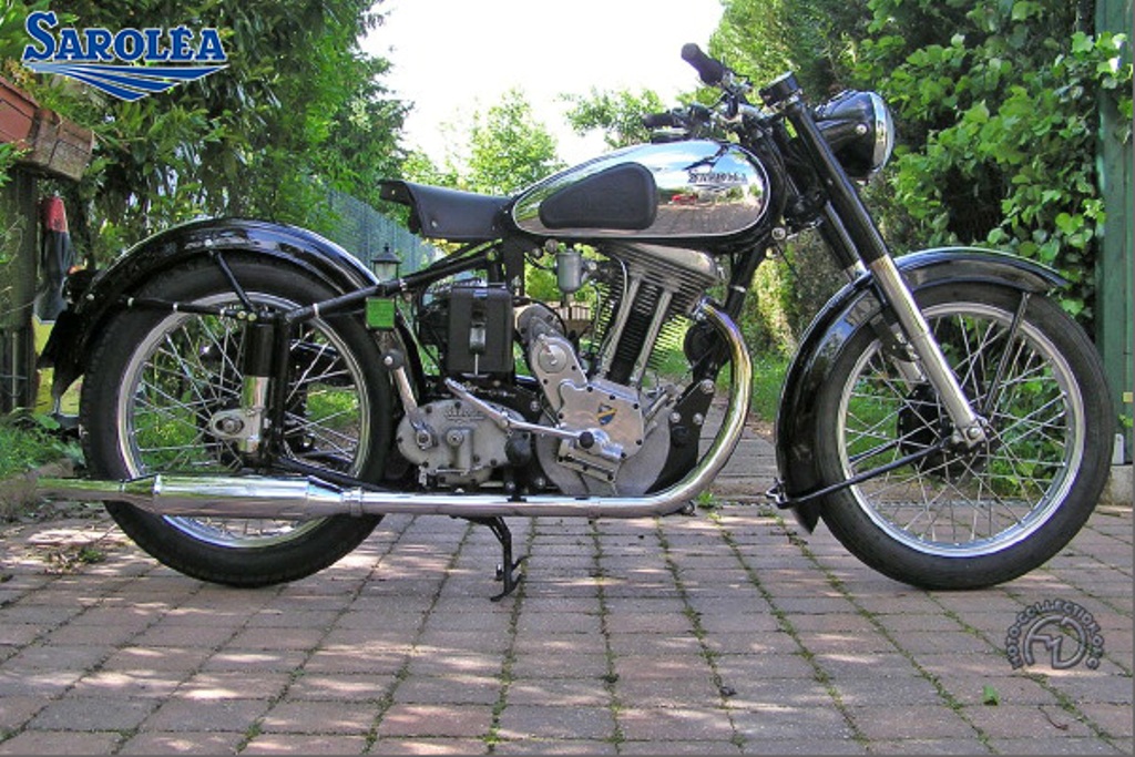 13 sarolea 600 1954.jpg