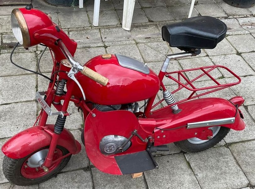 6 ami scooter 98 1951.jpg