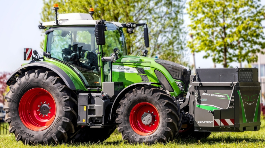 FENDT 700 VARIO ELECT.jpg