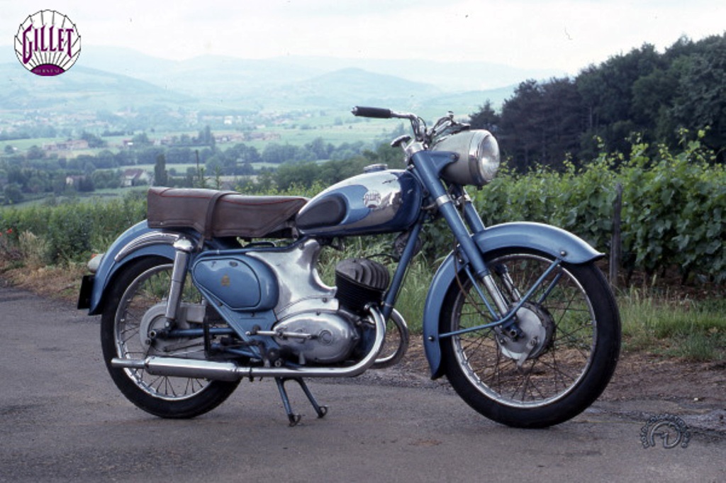 18 gillet herstal 250 1954 B.jpg