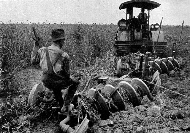 3 640px-Agriculture_(Plowing)_CNE-v1-p58-H.jpg