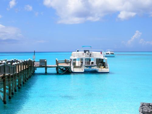 Bahamas bateau.jpg
