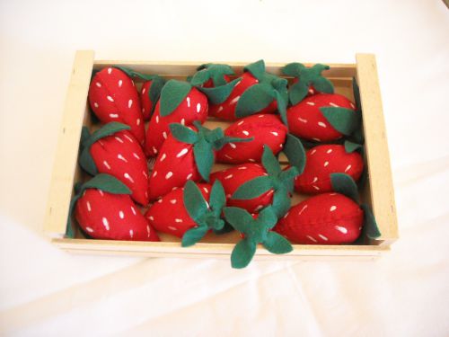 Panier de fraises en feutrine