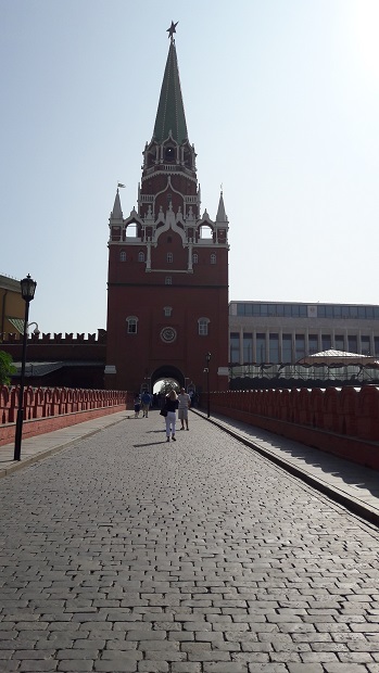 0821 Moscou entrée Kremlin.jpg
