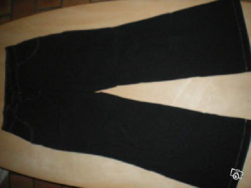 Pantalon noir 2 euros