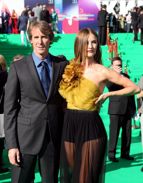 Michael Bay and Rosie Huntington-Whiteley au Festival du Cinéma de Moscou 