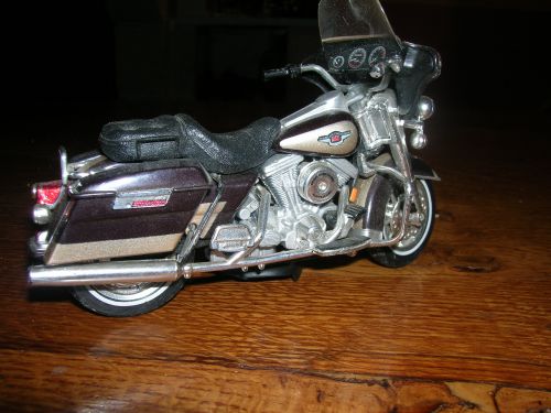 moto américaine harley davidson jouets vintage 1985 