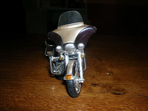 moto américaine harley davidson jouets vintage  1985