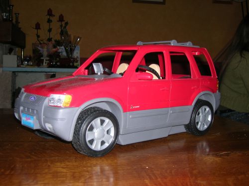 voiture de barbie ford hybride escapade 2002