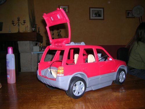 voiture de barbie ford hybride escapade 2002