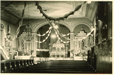 1956-Décoration intérieure de l'église St-Pierre lors de son centenaire