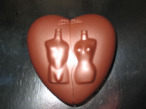 St Valentin 2005 : Le coeur brisé aimant (fermé)