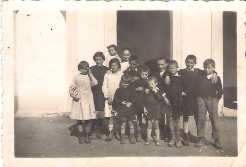 ecole 1935- RECONNUS : Louise Marei therèse René Péglion Josette Armand Jeannot P  Hubert Norbert