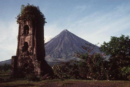 Volcan Mayon, île de Luzon aux Philippines