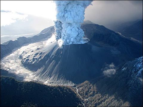 Volcan Chaiten, Chili, éruption de 2008