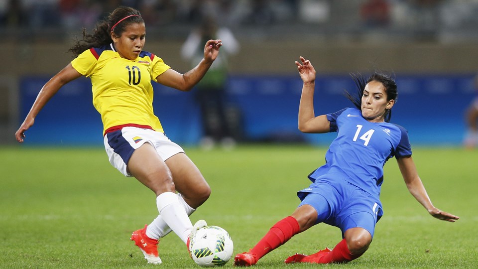 France-Colombie (1) Necib et Leicy Santos.jpg