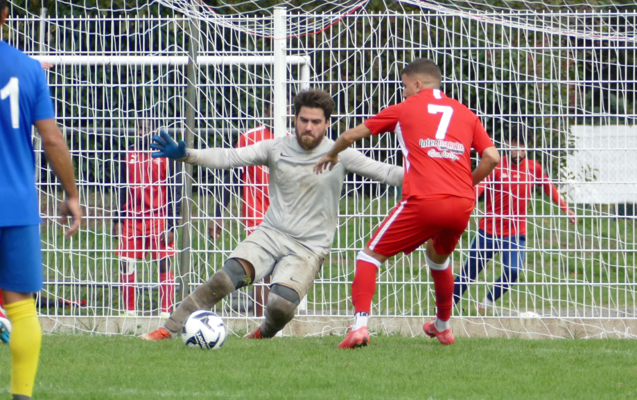LIMOGES LANDOUGE (B) / ROYERES
Beau sauvetage de Denis Caille devant Reda Boukhari
