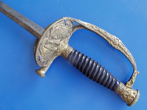 épée du général Henrion, commandant l'ESM Saint-Cyr en 1870, 2200€