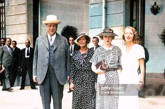 Avec Randolph Hearst (1934)