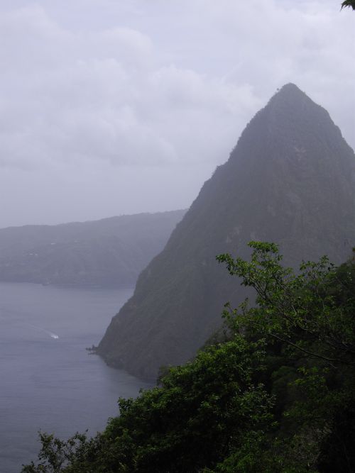 vue sur le petit piton depuis le gros piton