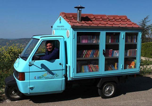Bibliothéque sur roues en Italie