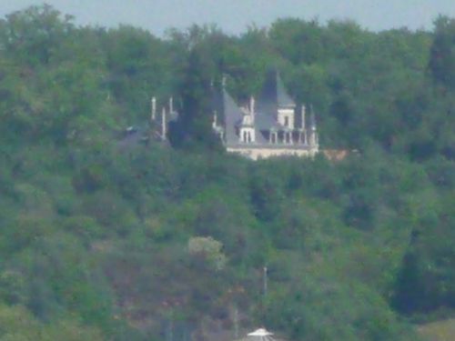 Le château de la Bastide super super zoomé