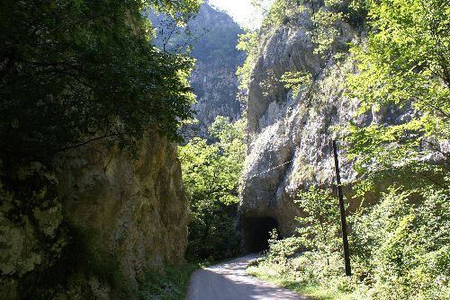 Direction Pedrov Krst , gorges de la Drina