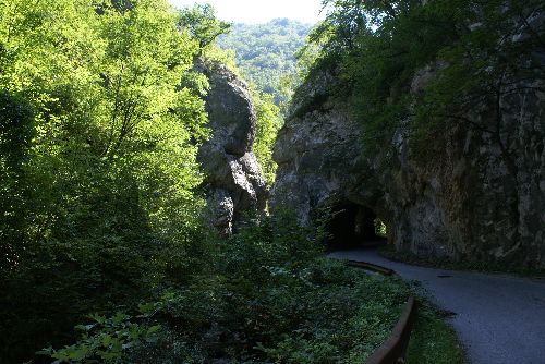 Direction Pedrov Krst , gorges de la Drina
