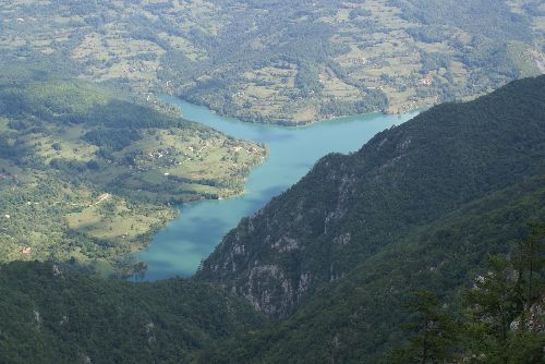 Biljeske stene 1225 m, vue sur les gorges de la Drina