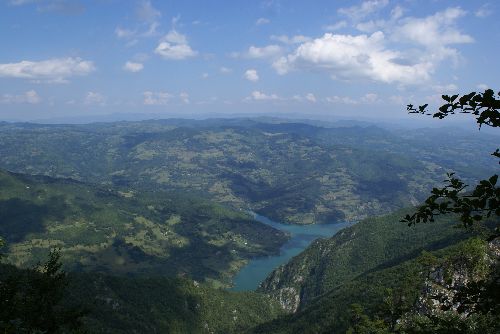 Biljeske stene 1225 m, vue sur les gorges de la Drina