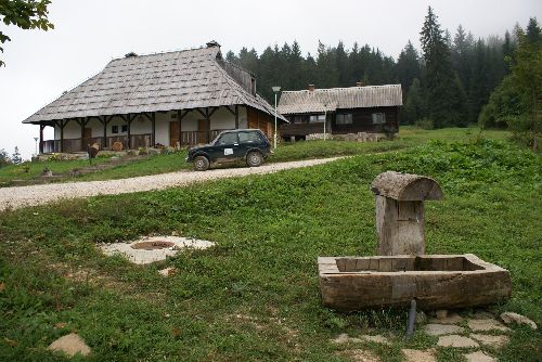 Pedrov Krst, maison des gardes du Parc