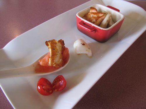 Choucroute de poisson, sorbet tomate-cardamome, calamar à la plancha