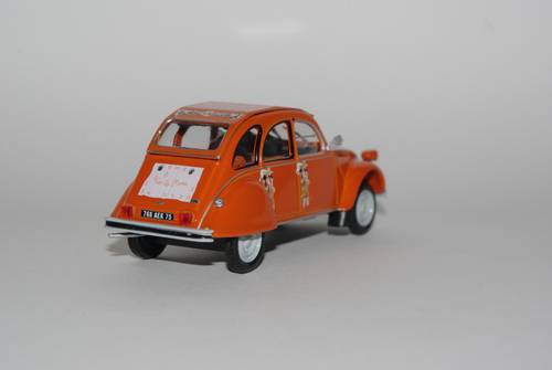 50 2cv4 des mariés 4.jpg