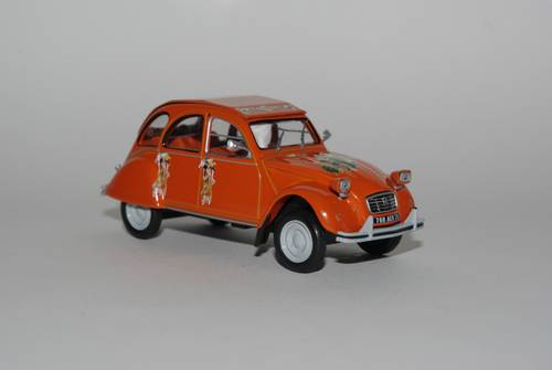 50 2cv4 des mariés 5.jpg