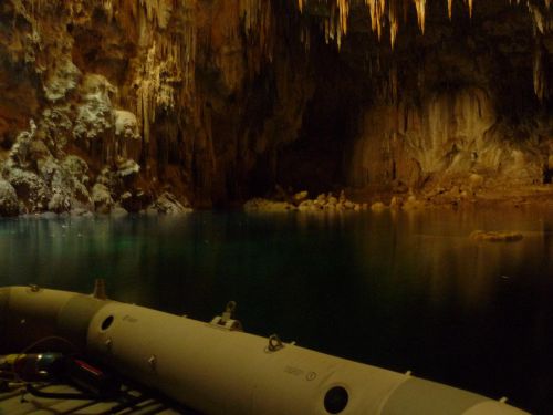 Abismo: petit tour en bateau dans la grotte