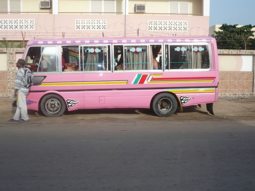 Notre bus avec notre guide Houmed