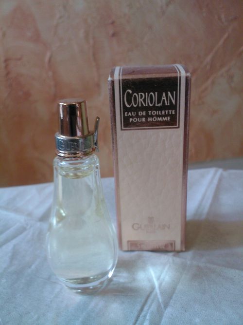 MINIATURE INTROUVABLE (Arrété faute de succès)  Coriolan + boite