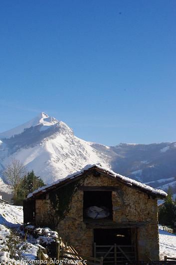 Pic de Béhorléguy sous la neige